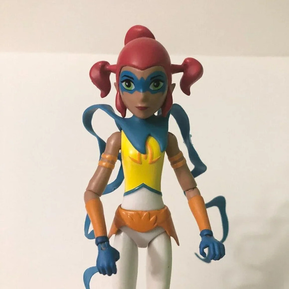 Mysticons  Action Figure Piper 6.5 Inch Figure Playmates - Picture 13 of 15